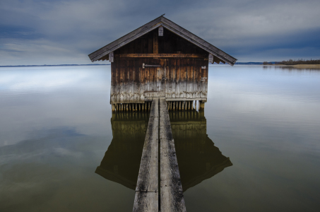 Bild-Nr: 11726516 Bootshaus am Chiemsee II Erstellt von: Joachim Hertwig