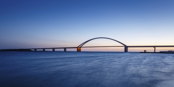 Bild-Nr: 11740534 Fehmarnsundbrücke Blaue Stunde Erstellt von: Ursula Reins