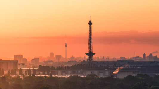Bild-Nr: 11747970 Berlin - Skyline Sunrise Erstellt von: Jean Claude Castor