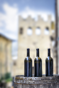 Bild-Nr: 11765048 Weinflaschen in Italien Erstellt von: Wolfgang Zwanzger