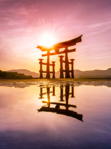 Bild-Nr: 11773626 Torii in Miyajima Japan Erstellt von: eyetronic