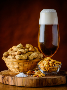 Bild-Nr: 11773742 Bier und Erdnüsse Erstellt von: xfotostudio