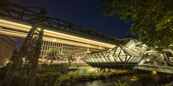 Bild-Nr: 11808360 Schwebebahn Wuppertal Erstellt von: Frank Wächter