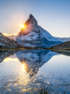 Bild-Nr: 11812156 Riffelsee und Matterhorn in der Schweiz Erstellt von: eyetronic