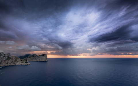 Bild-Nr: 11821517 Sturmfront trifft Sonnenuntergang | Mallorca Erstellt von: Licht-Pixel-Fotografie