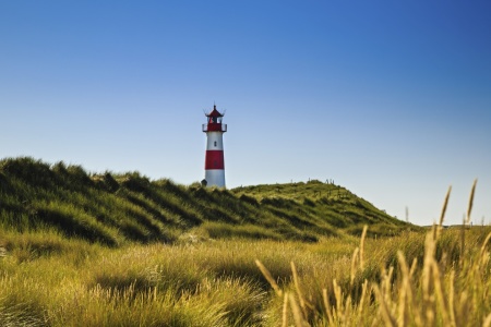 Bild-Nr: 11821873 Leuchtturm  List  auf  Sylt   Erstellt von: Ursula Reins