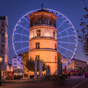 Bild-Nr: 11843963 Schlossturm Düsseldorf Erstellt von: KundenNr-281800