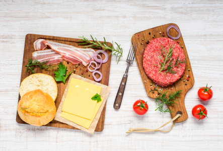 Bild-Nr: 11857874 Burger Hackfleischmit Brötchen Erstellt von: xfotostudio