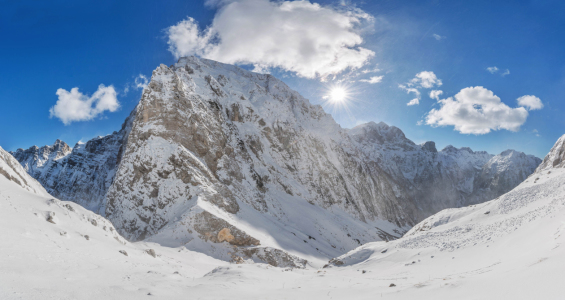 Bild-Nr: 11869852 Winterlandschaft mit Bergen im Sonnenlicht Erstellt von: Graphitone