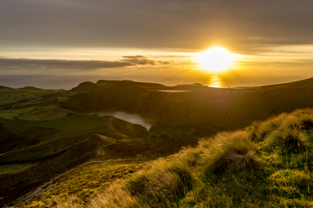 Bild-Nr: 11871386 Two lakes in the sunset on Flores Erstellt von: agoebels