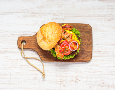 Bild-Nr: 11904279 Burger mit Fleisch und Gemüse Erstellt von: xfotostudio