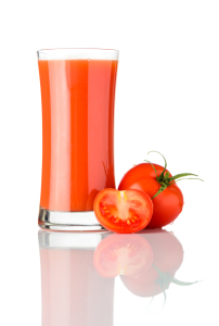 Bild-Nr: 11906030 Tomatensaft auf Weißem Hintergrund Erstellt von: xfotostudio