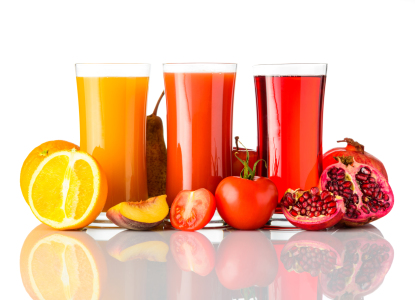 Bild-Nr: 11906035 Früchtesaft auf weißem Hintergrund Erstellt von: xfotostudio