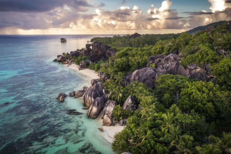 Bild-Nr: 11906127 Seychellen - Anse Source d\'Argent aus der Luft Erstellt von: Jean Claude Castor