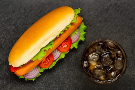 Bild-Nr: 11909393 Hotdog und Cola Erstellt von: xfotostudio