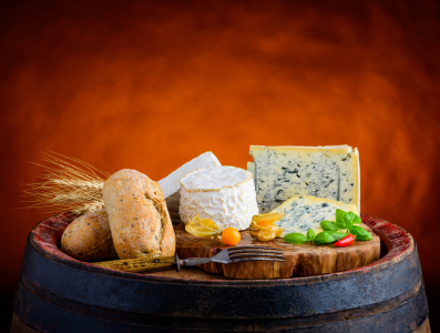 Bild-Nr: 11913742 Stillleben mit Käse und Brot Erstellt von: xfotostudio