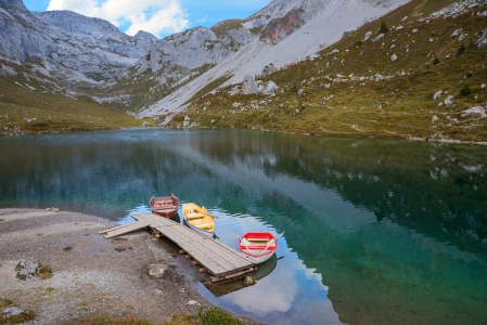 Bild-Nr: 11916325 Boote im Bergsee Erstellt von: SusaZoom