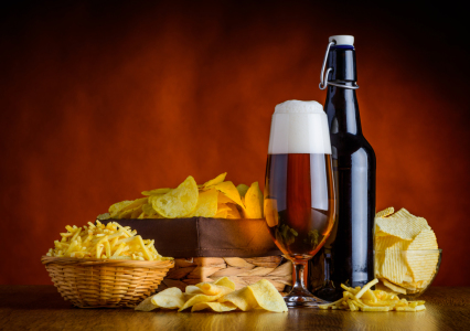 Bild-Nr: 11919739 Stillleben mit Snacks Kartoffel Chips und Bier Erstellt von: xfotostudio