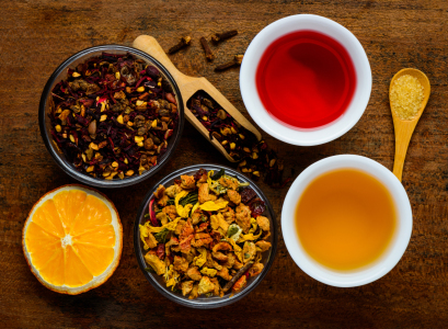 Bild-Nr: 11921284 Tee mit Getrockneten Kräuter und Früchte Erstellt von: xfotostudio
