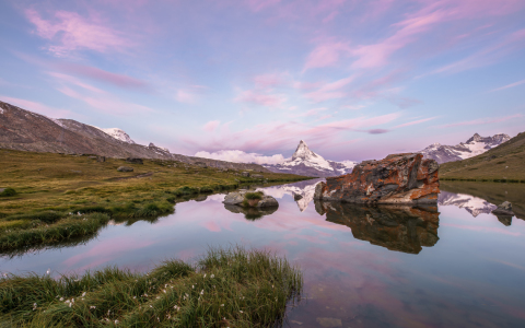 Bild-Nr: 11929372 Sonnenaufgang am Matterhorn Erstellt von: Achim Thomae