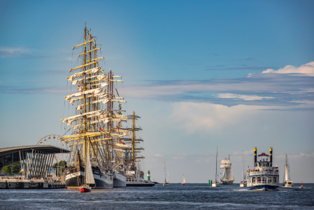 Bild-Nr: 11935457 Hafeneinfahrt Warnemünde Erstellt von: FotoDeHRO