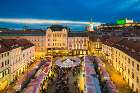 Bild-Nr: 11942007 Weihnachtsmarkt in Bratislava Erstellt von: Mapics