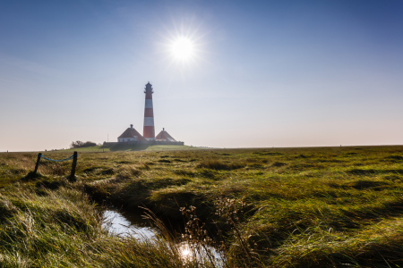 Bild-Nr: 11944411 Sonne am Westerhever Leuchtturm Erstellt von: Ursula Reins