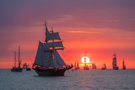 Bild-Nr: 11949594 Segelschiffe im Sonnenuntergang Erstellt von: Rico Ködder