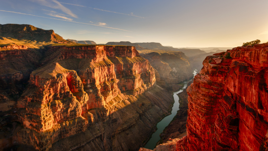 Bild-Nr: 11957914 Gleaming Canyon Erstellt von: Radek  Hofman