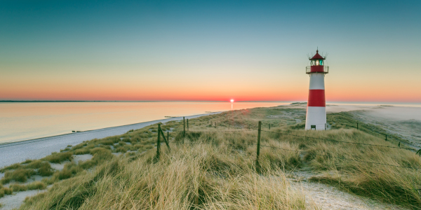 Bild-Nr: 11964259 sunrise with early fog at the lighthouse Erstellt von: Ursula Reins