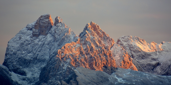 Bild-Nr: 11966069 Gipfel im Morgenlicht Erstellt von: GUGIGEI