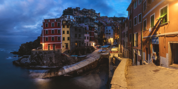 Bild-Nr: 11989346 Cinque Terre Riomaggiore am Morgen Erstellt von: Jean Claude Castor