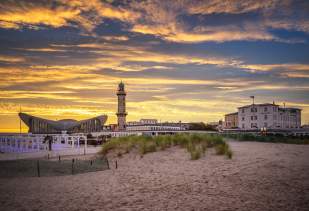 Bild-Nr: 11997761 Sonnenaufgang in Warnemünde Erstellt von: FotoDeHRO