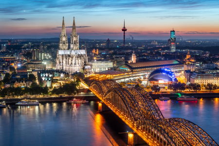 Bild-Nr: 12001955 Köln Skyline mit Kölner Dom und Hohenzollernbrücke Erstellt von: eyetronic