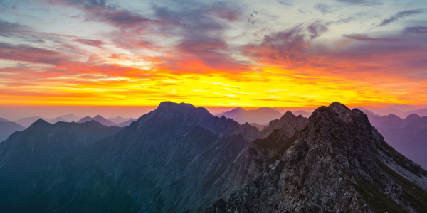 Bild-Nr: 12002440 Sonnenaufgang am Nebelhorn Erstellt von: Walter G. Allgöwer