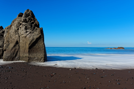 Bild-Nr: 12012238 Schwarzsandstrand auf Madeira Erstellt von: Dennis Gross