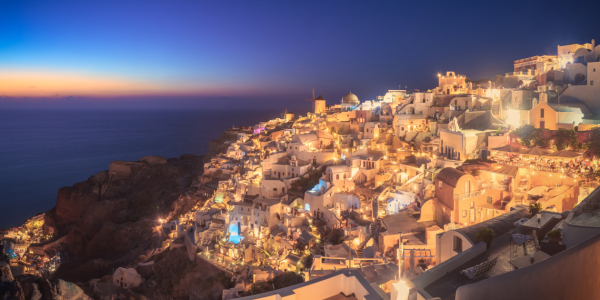 Bild-Nr: 12015340 Santorini Oia Panorama zur blauen Stunde Erstellt von: Jean Claude Castor