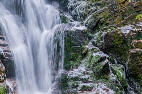 Bild-Nr: 12022020 Wasserfall Erstellt von: Gregor Handy