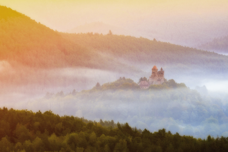 Bild-Nr: 12023997 castle in the fog Erstellt von: Daniela Beyer