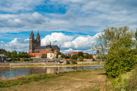 Bild-Nr: 12035975 Blick über die Elbe auf den Magdeburger Dom Erstellt von: Rico Ködder