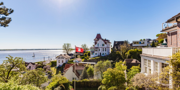 Bild-Nr: 12041151 Blankenese in Hamburg Erstellt von: dieterich