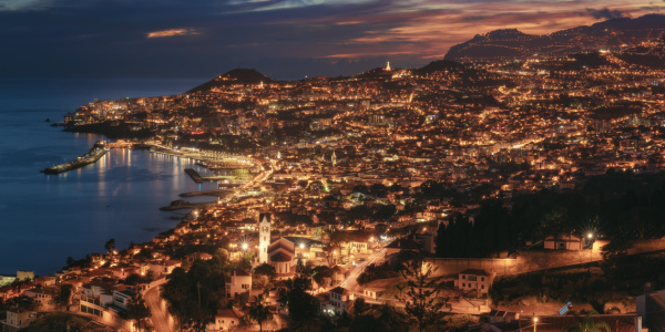 Bild-Nr: 12043711 Madeira Funchal Panorama Blaue Stunde  Erstellt von: Jean Claude Castor