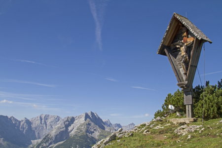 Bild-Nr: 12046418 Holzkreuz auf dem Satteljoch Erstellt von: EderHans