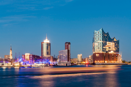 Bild-Nr: 12055539 Elbphilharmonie in der HafenCity in Hamburg Erstellt von: dieterich