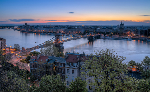 Bild-Nr: 12072583 blaue Stunde in Budapest Erstellt von: KundenNr-349897