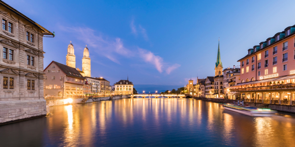 Bild-Nr: 12116916 Altstadt von Zürich am Abend Erstellt von: dieterich
