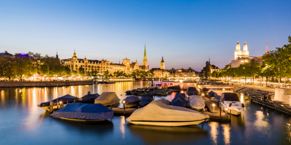 Bild-Nr: 12116917 Zürich mit dem Grossmünster bei Nacht Erstellt von: dieterich