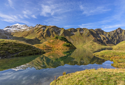 Bild-Nr: 12171558 Idyllischer Bergsee im Herbst Erstellt von: Andreas Föll