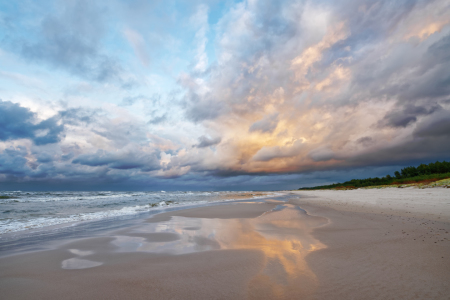 Bild-Nr: 12186482 Strandblick mit farbigen Wolken und Spiegelung Erstellt von: lichtjahr21