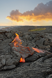 Bild-Nr: 12188006 Vulkangebiet mit Lavastrom auf Hawai Erstellt von: lichtjahr21